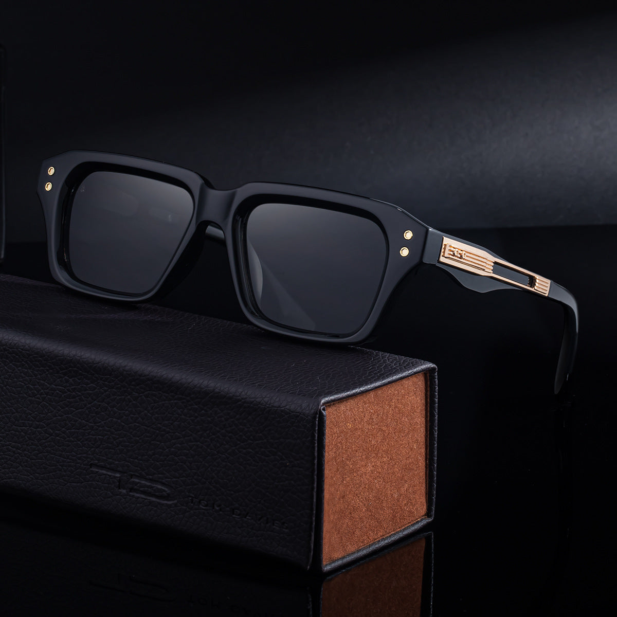 2026 New Unisex Polarized Sunglasses Protection Classic Retro Oversized Sun Sunglasses Outdoor Driving Eyewear Shades