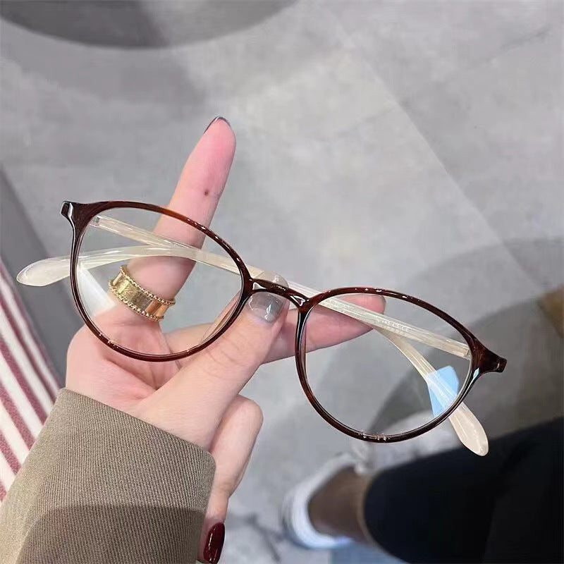Brown Ultra-Light Glasses Suitable for Small And Round Faces, Ideal for a Plain Appearance